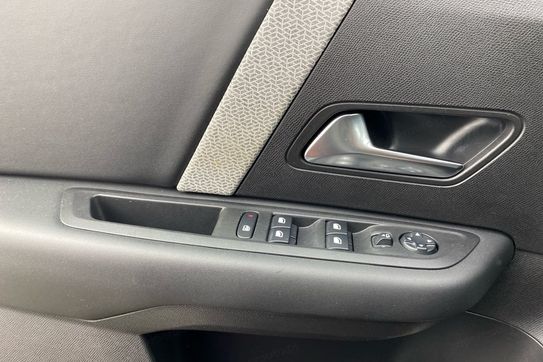 Citroen C4 Shine 1.5 BlueHDI EAT8