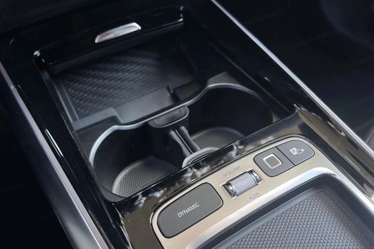 Mercedes EQA 250+ Electric Art