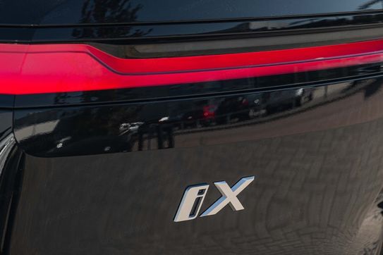 BMW iX xDrive45 M Sport