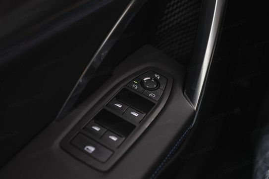 BMW iX1 eDrive20 M Sport