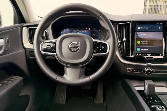 Volvo XC60 B4 B Plus Dark aut