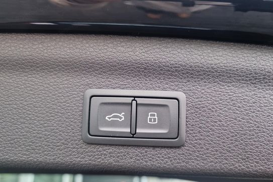 Audi Q3 35 TFSI mHEV S-Line S tronic