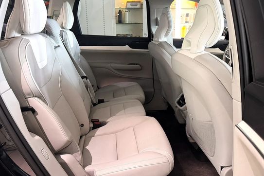 Volvo EX90 111kWh Twin Performance AWD Ultra 7 os
