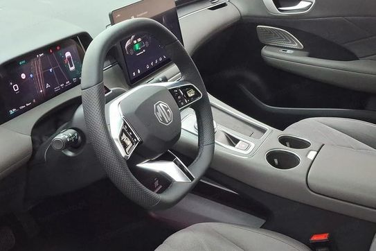 MG S6 Exclusive