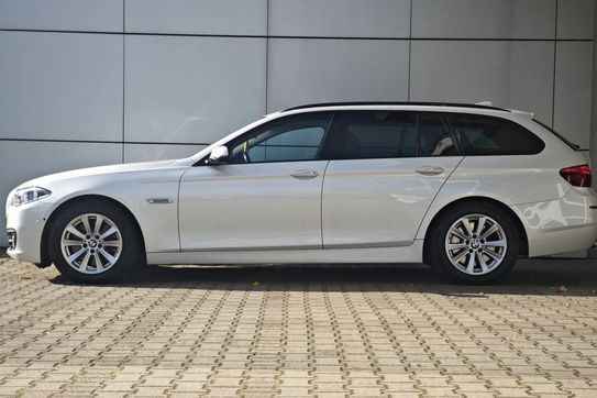 BMW Seria 5 530d xDrive Luxury Line