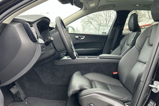 Volvo XC60 T6 Plug-In Hybrid AWD Plus Dark aut