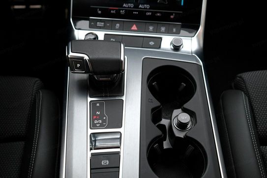 Audi A6 Avant 45 TFSI quattro S Line