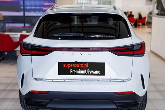 Lexus NX 450h Omotenashi AWD