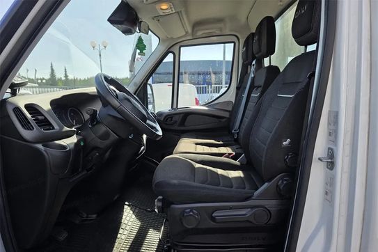 Iveco Daily 50C18 Kontener Chłodnia 8EP + Winda