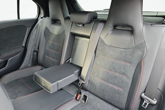 Mercedes Klasa A 250 e PHEV AMG Line 8G-DCT