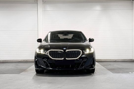 BMW Seria 5 530e xDrive M Sport