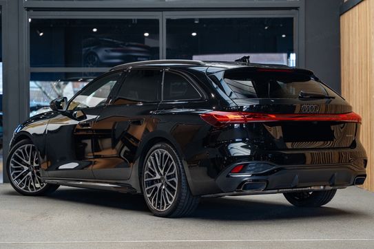 Audi A5 e-Hybrid quattro S line Avant