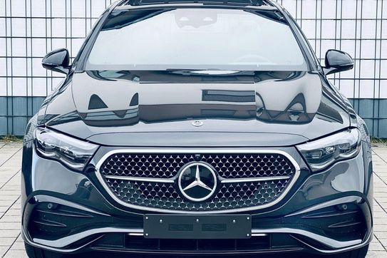 Mercedes Klasa E 220 d 4-Matic AMG