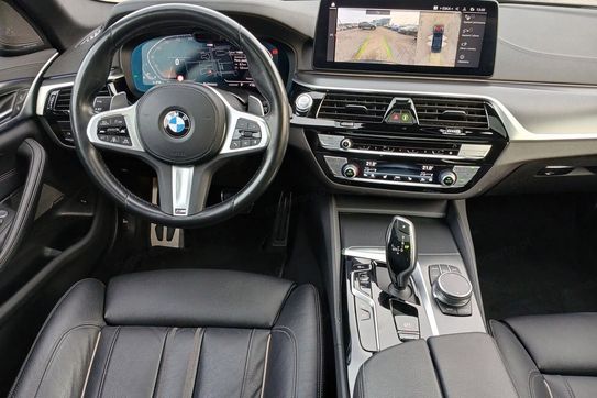 BMW Seria 5 540i xDrive M Sport sport-aut