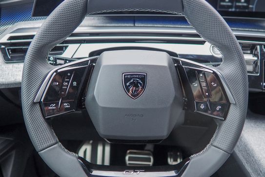 Peugeot 3008 e-3008 GT 73kWh