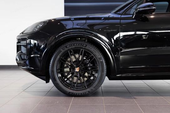 Porsche Cayenne E-Hybrid Black Edition
