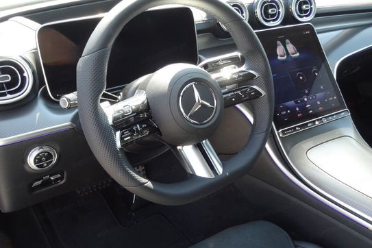 Mercedes Klasa C 300 de  4-Matic AMG