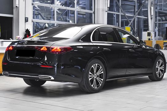 Mercedes Klasa E 200 Avantgarde