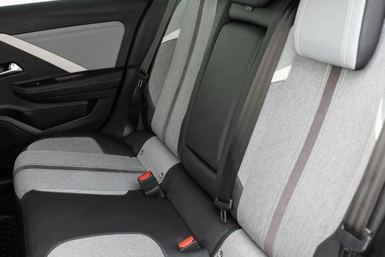 Opel Astra 1.2 T Elegance S&S