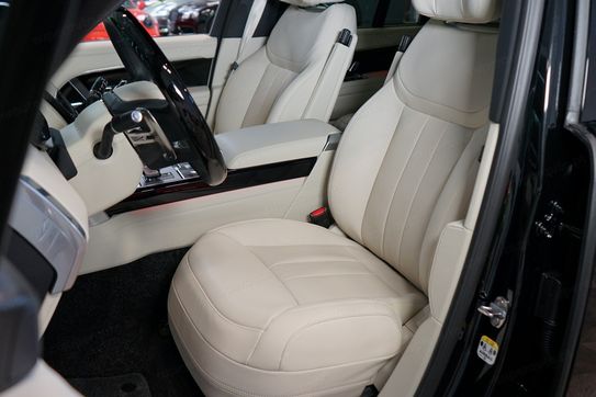 Land Rover Range Rover 4.4 V8 P530 Autobiography SWB