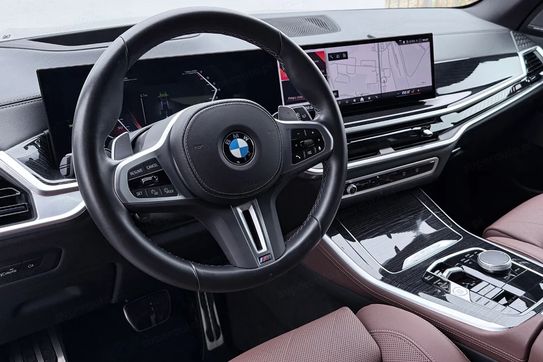 BMW X5 M60i xDrive