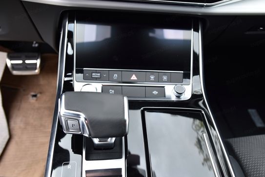 Audi Q8 TFSI e quattro