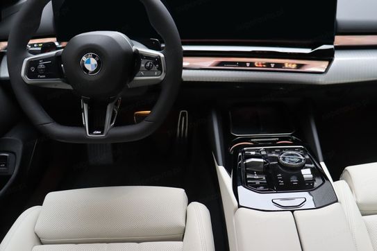 BMW Seria 5 520d xDrive M Sport