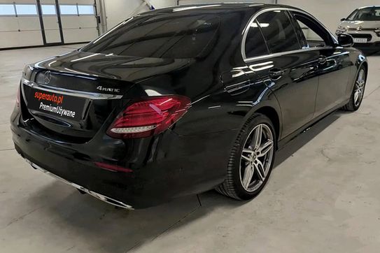 Mercedes Klasa E 220 d 4-Matic 9G-TRONIC