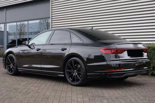 Audi A8 50 TDI quattro