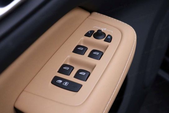 Volvo V60 T6 AWD Plug-In Hybrid Plus Dark
