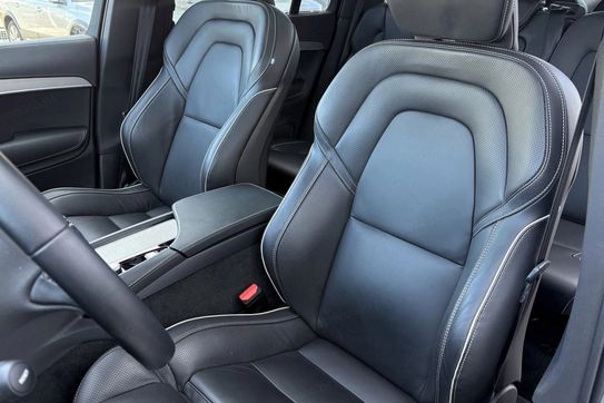 Volvo XC90 T8 AWD Plug-In Hybrid Ultra Dark 7os