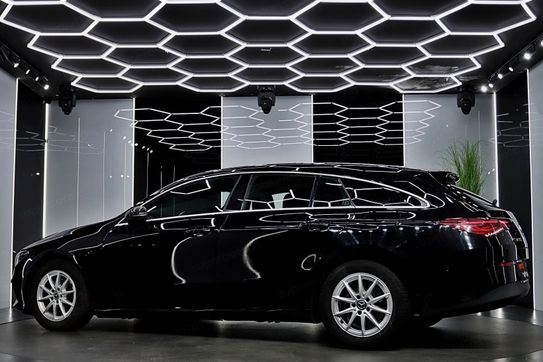 Mercedes CLA Shooting Brake 180