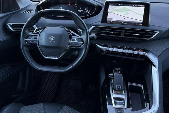 Peugeot 3008 1.2 PureTech Allure S&S EAT8