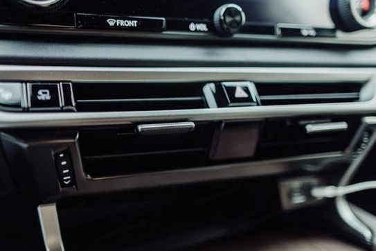 Lexus RX 350h Omotenashi