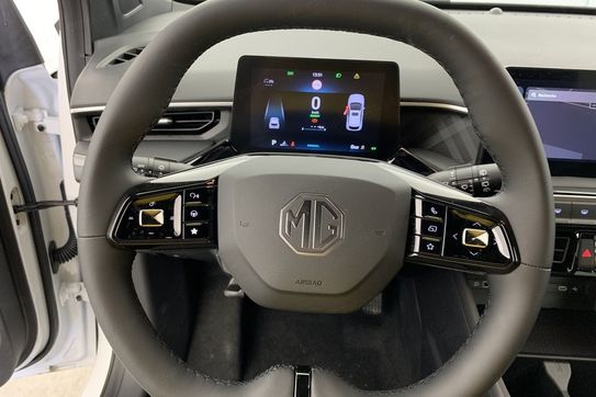 MG 3 Exclusive 1.5 Hybrid+ AT