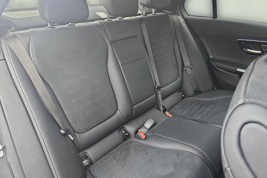 Mercedes Klasa C 220 d 4MATIC AMG Line