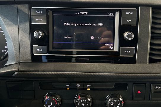 Volkswagen Transporter Kombi L2H1