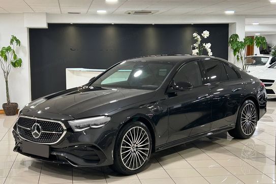 Mercedes Klasa E 220 d 4-Matic AMG