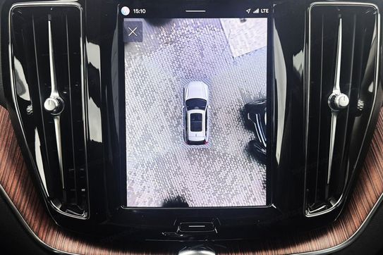 Volvo XC60 B4 D AWD Plus Dark