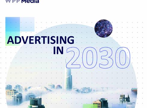 Jak wyglądać będzie reklama w 2030 roku? AI górą, VR tonie