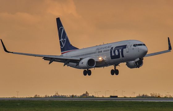 Wznowiono loty z Okęcia. Zostały wstrzymane po ataku dronów