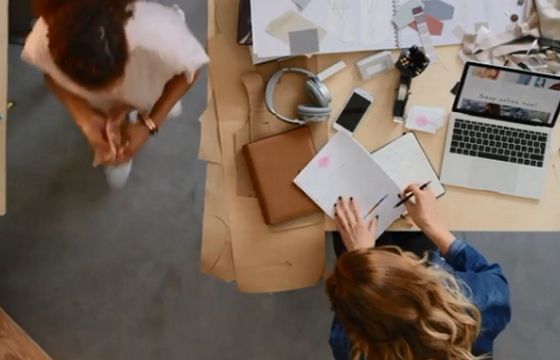 Branża odzieżowo-tekstylna kampanią zachęca do podjęcia w niej pracy