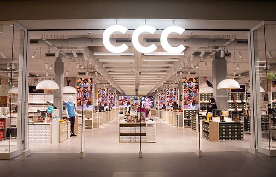 Grupa CCC dalej rośnie. Spółka, w którą Brzoska i Solorz włożyli miliard, nie wejdzie na giełdę