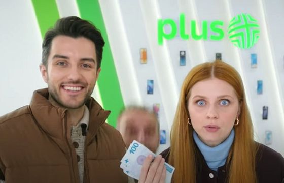 "Gotówka wraca" w nowej reklamie Plusa