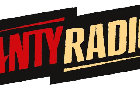 Krzysztof Skiba z satyryczną audycją w Antyradiu, Paweł Chowaniec wraca do stacji