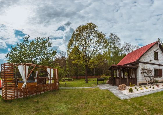 Ranczo w lesie - domki z jacuzzi Ożarów