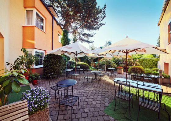 HOTEL TULIPÁN Průhonice