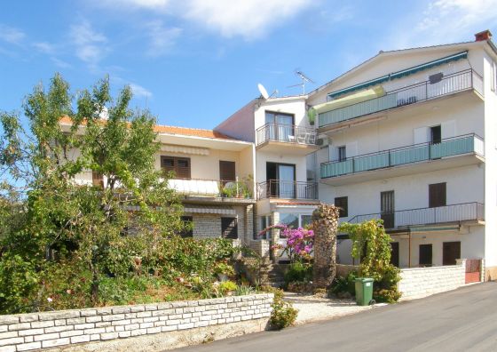 Apartment Mira Primosten