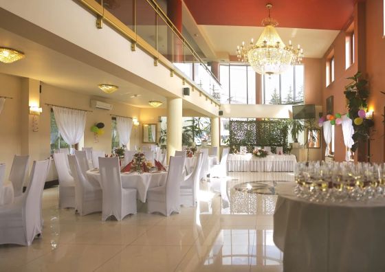 Vinci Hotel Airport Modlniczka