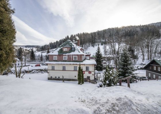 Hotel Atlas a Penzion Domeček Pec pod Sněžkou